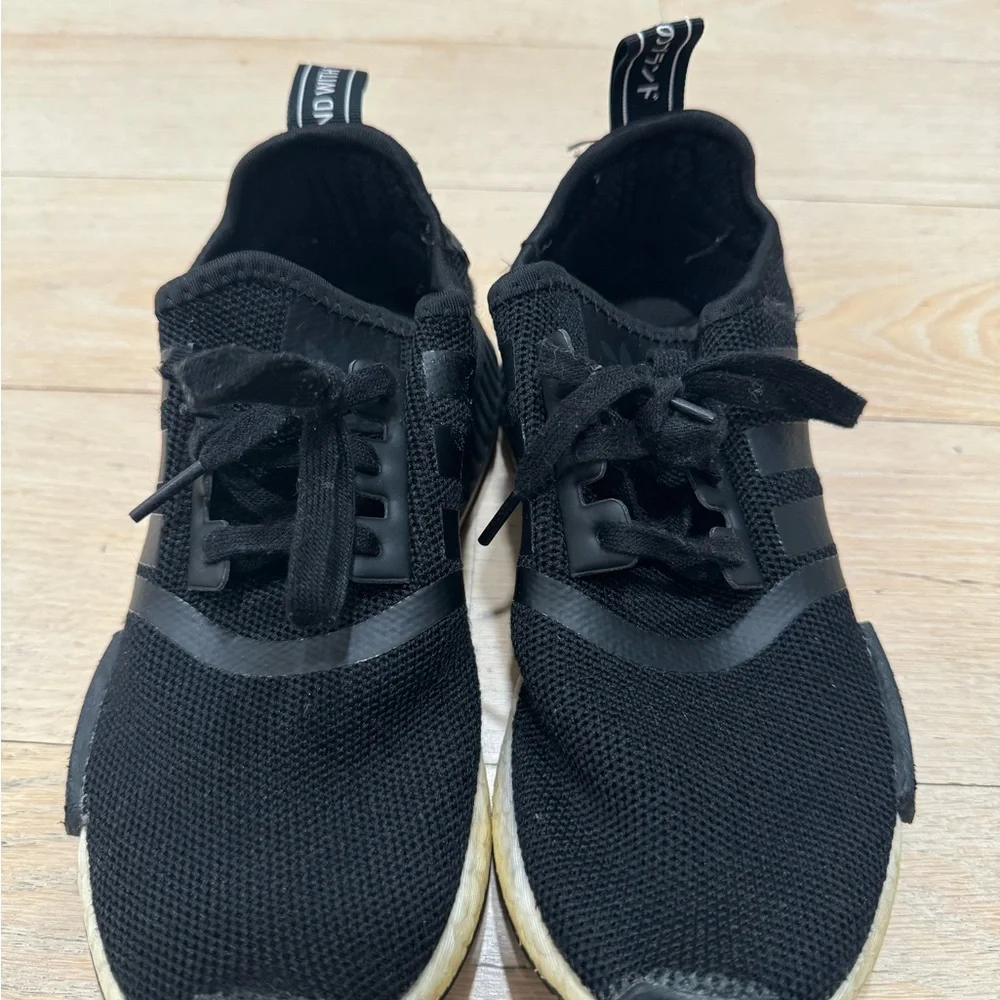Adidas NMD R1 - Picture 3 of 5